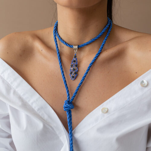 Colar Relíquia - azul no banho de prata