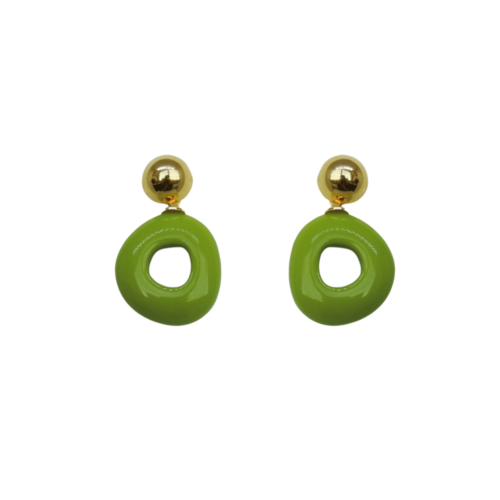 Brinco Alegria - resina verde e banho de ouro