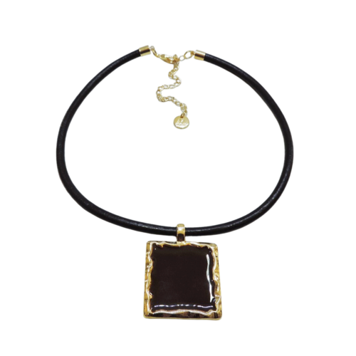 Colar Amor - marrom e banho de ouro