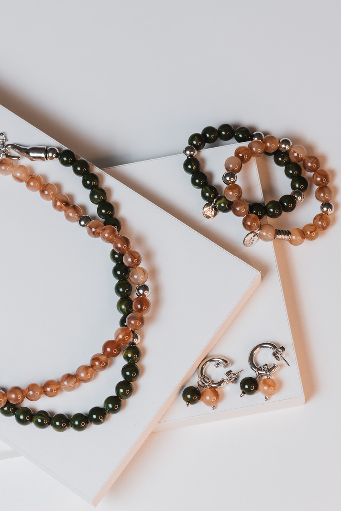 WEB-75-de-82_Easy-Resize.com_