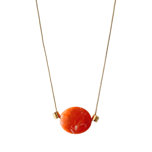 COLAR DOURADO PEÇA OVAL CORAL CURTO
